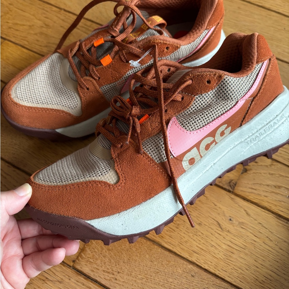 Nike ACG Trail Sneakers - Pink, Brown, and Orange - Picture 7 of 11